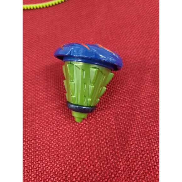 Hasbro Beyblade XTS Tornado Battlers X-06 Lacerta 2011 With Ripcord And Launcher - Picture 3 of 4